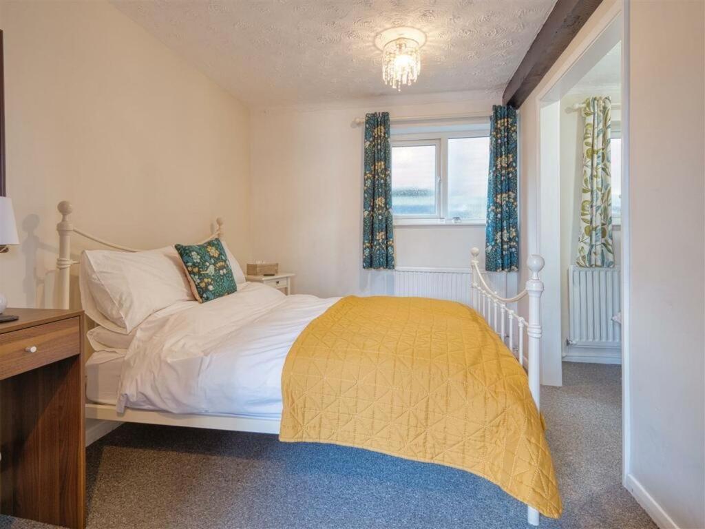 Little Park Holiday Homes Self Catering Cottages 1 & 2 Bedrooms Available Close To Tutbury Castle Exterior foto